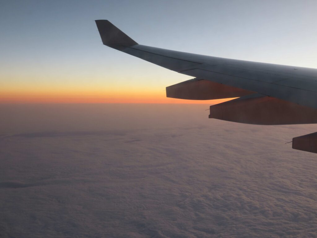 中国南方航空　搭乗記　A330　羽田空港　CZ648　北京　景色　夕焼け