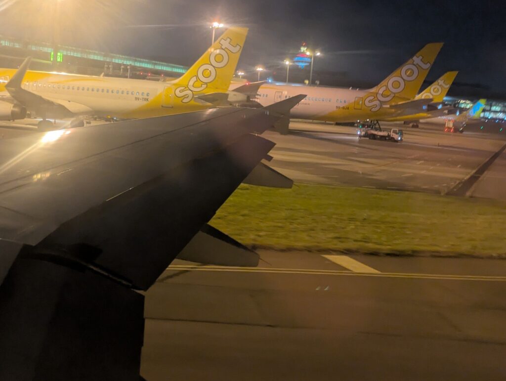 シンガポールチャンギ空港　スクート　早朝