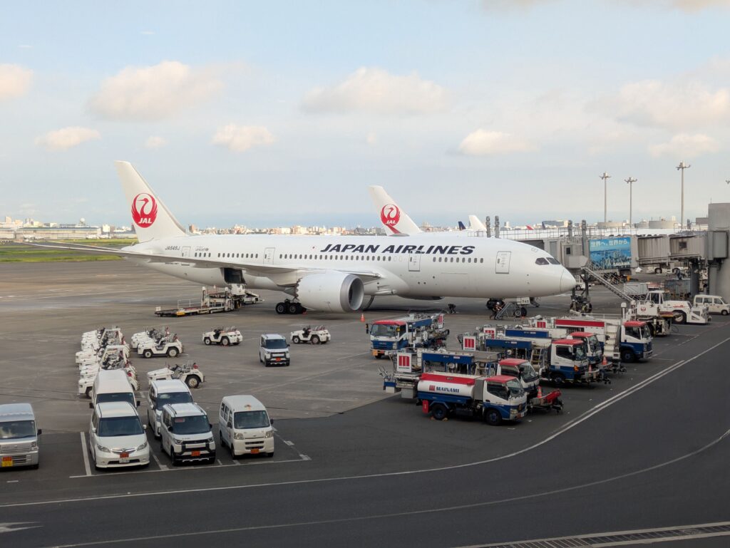 羽田空港　JAL101便　セール　年末年始　伊丹